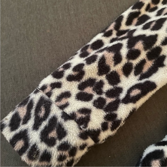 Children’s Place FullZip Animal Print Jacket W/Ears: 3T - Picture 5 of 6